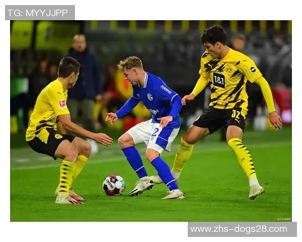 足球维度下的战术演变与球员素质提升的深度分析与探讨 足球维度下的战术演变与球员素质提升的深度分析与探讨